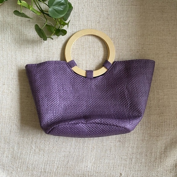 VTG Purple Sculpted Purple Straw Bag with Wooden Handles - Picture 4 of 12